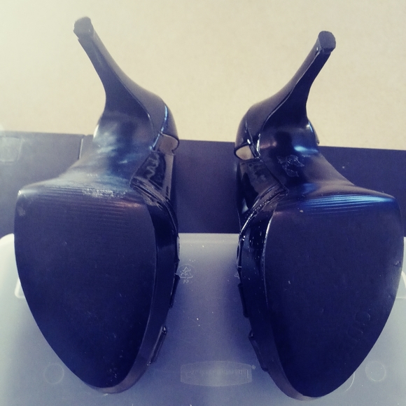 Guess Women's Black Heels - Picture 10 of 13